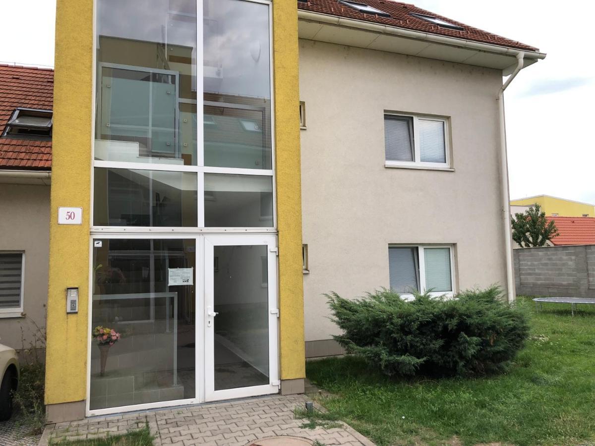 Apartman 501 Biely Kostol Luaran gambar